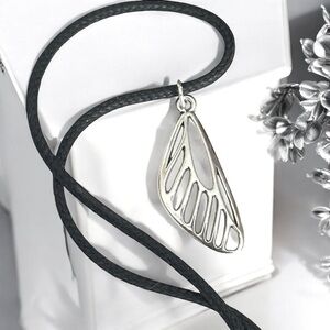 5 For $25💫Silver Filigree Butterfly Wing Pendant Necklace